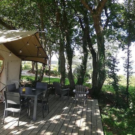 Hebergements Camping "Les Pieds Dans L'Eau" Crozon Exterior foto