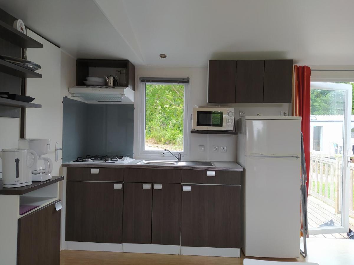 Hebergements Camping "Les Pieds Dans L'Eau" Crozon Exterior foto