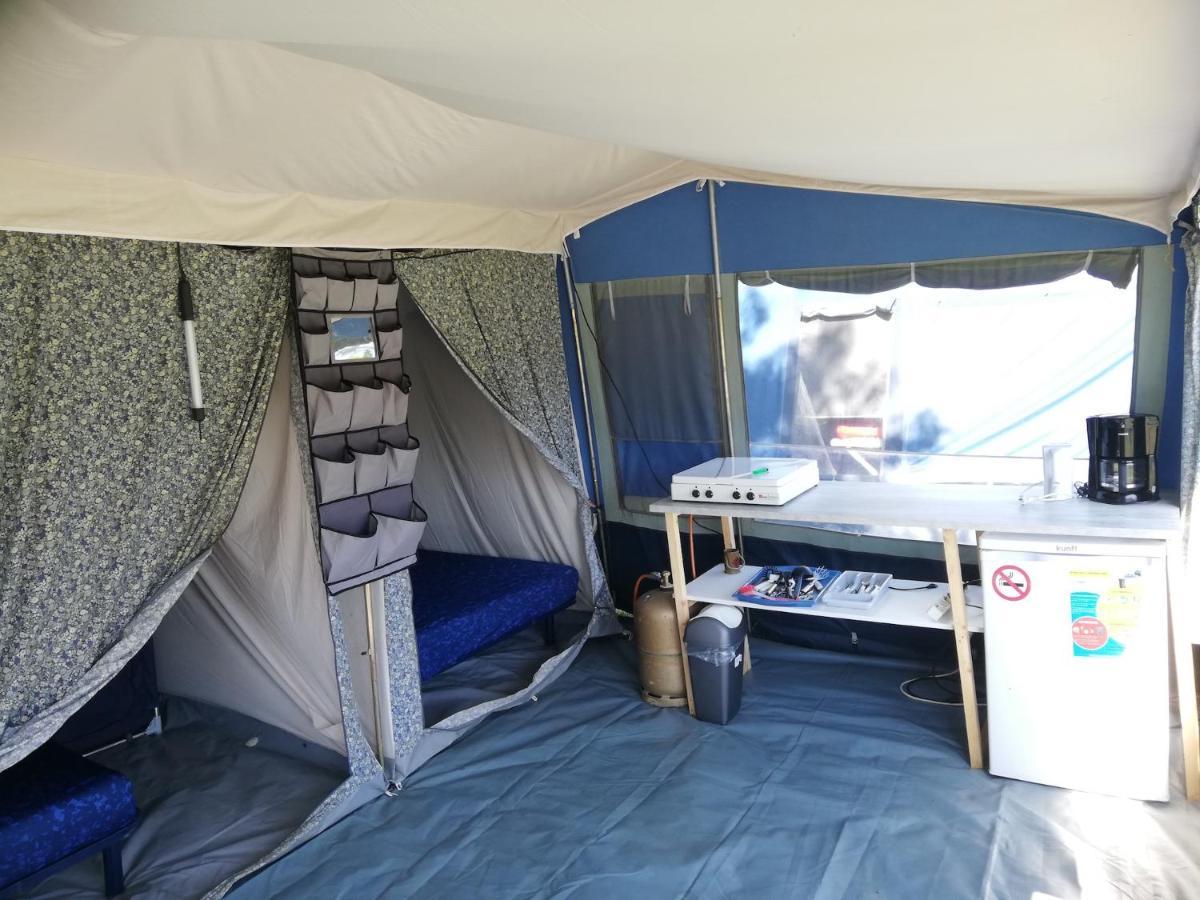 Hebergements Camping "Les Pieds Dans L'Eau" Crozon Exterior foto