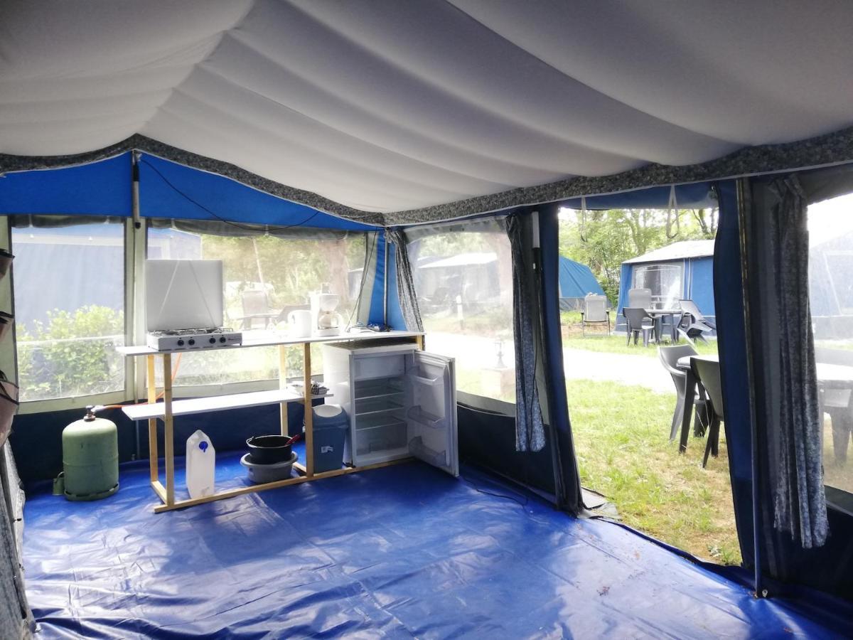 Hebergements Camping "Les Pieds Dans L'Eau" Crozon Exterior foto