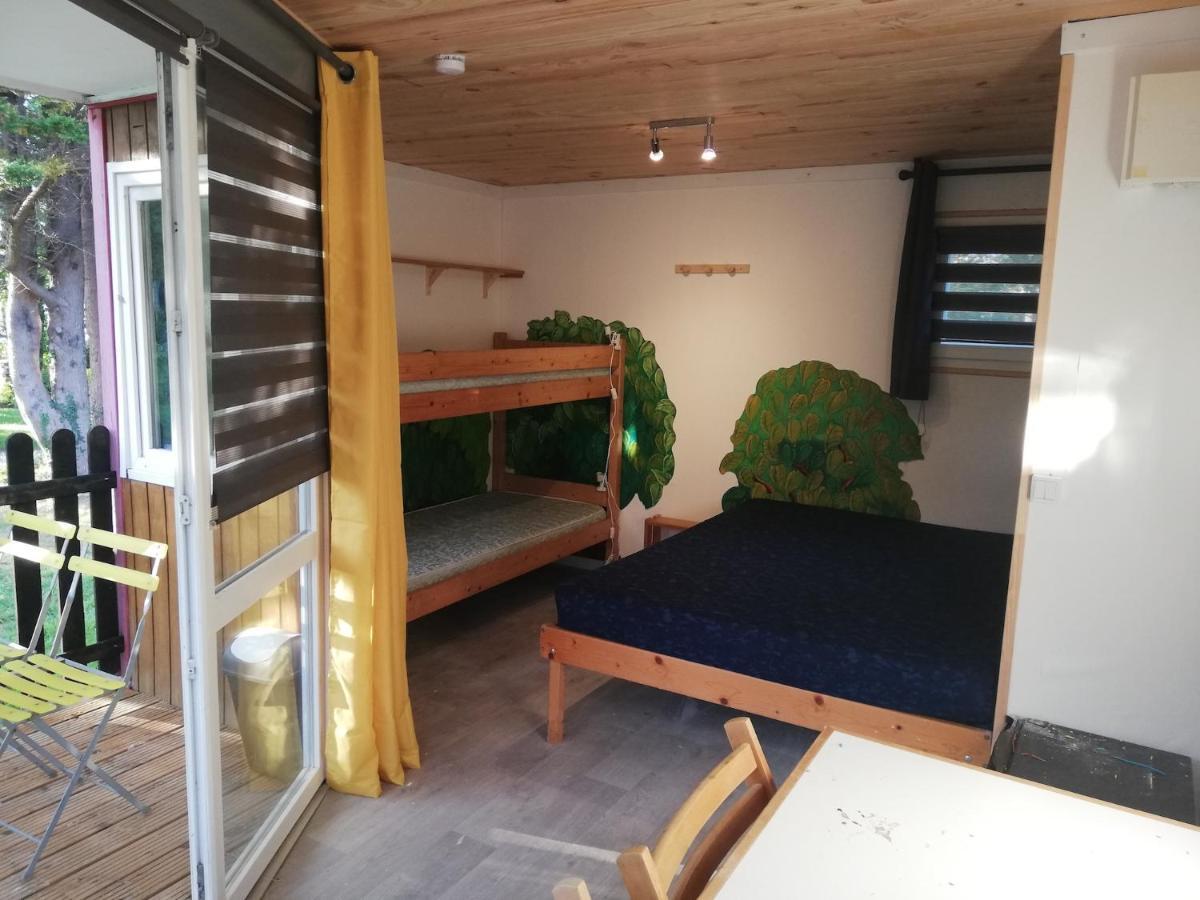 Hebergements Camping "Les Pieds Dans L'Eau" Crozon Exterior foto