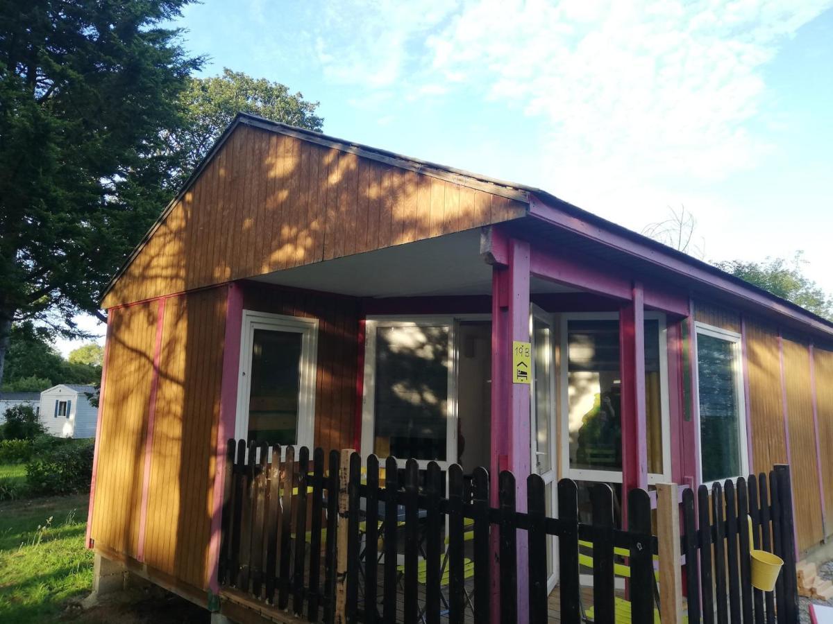 Hebergements Camping "Les Pieds Dans L'Eau" Crozon Exterior foto