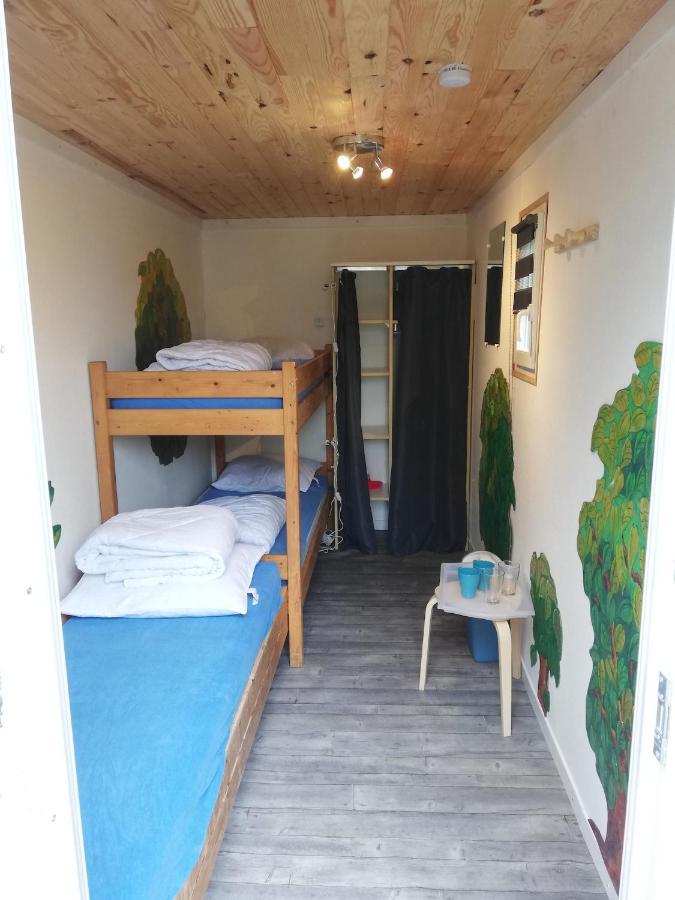 Hebergements Camping "Les Pieds Dans L'Eau" Crozon Exterior foto